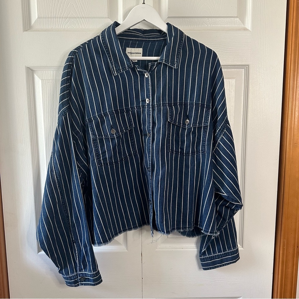 American Eagle Cropped Denim Jacket